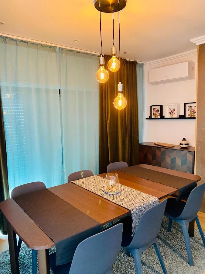 Lovely Apartment For Family And Group Of Friends Povoa de Santa Iria Exterior foto