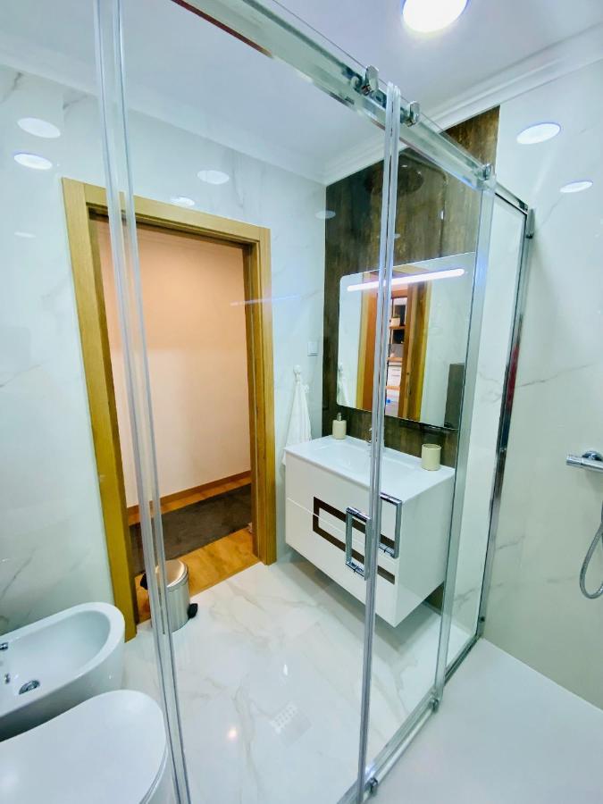 Lovely Apartment For Family And Group Of Friends Povoa de Santa Iria Exterior foto